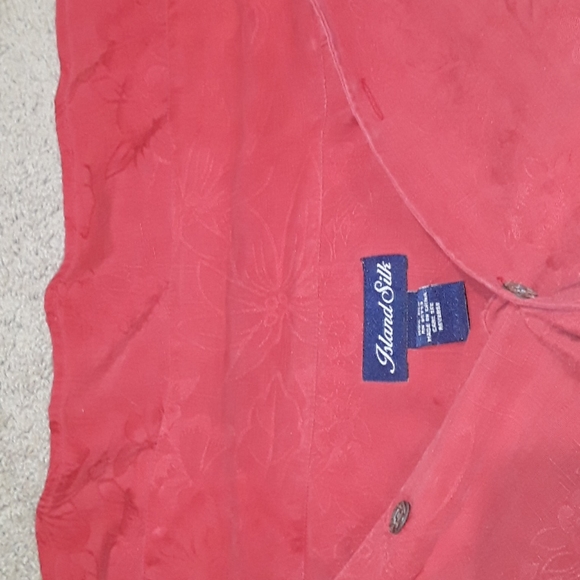 Men's Island Silk Button Down Short Sleeve Shirt - Picture 8 of 9